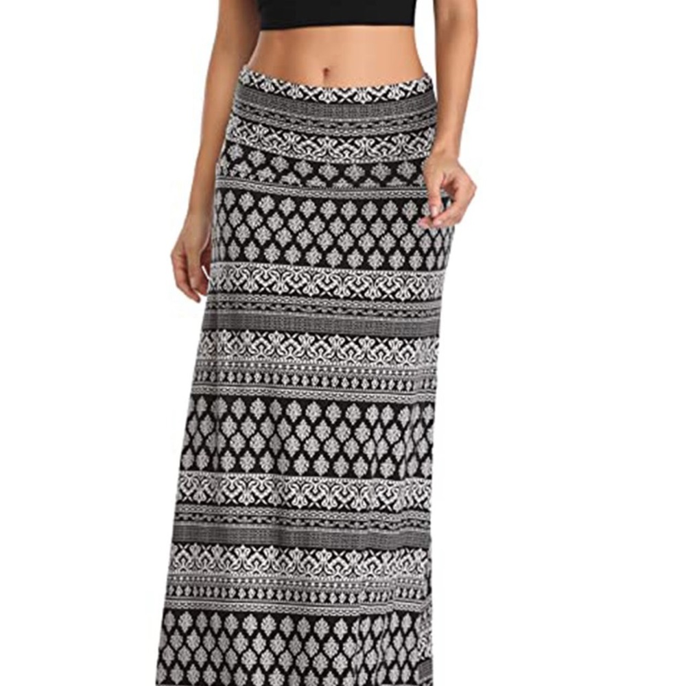 Mossimo Black and White Tribal Maxi Skirt